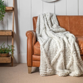 Cable Knit Throw – Cream 